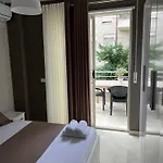 View * Τίρανα